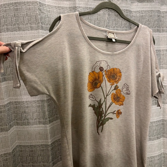 Women’s Grey & Floral Cold Shoulder Top Size L / Large - Picture 5 of 6